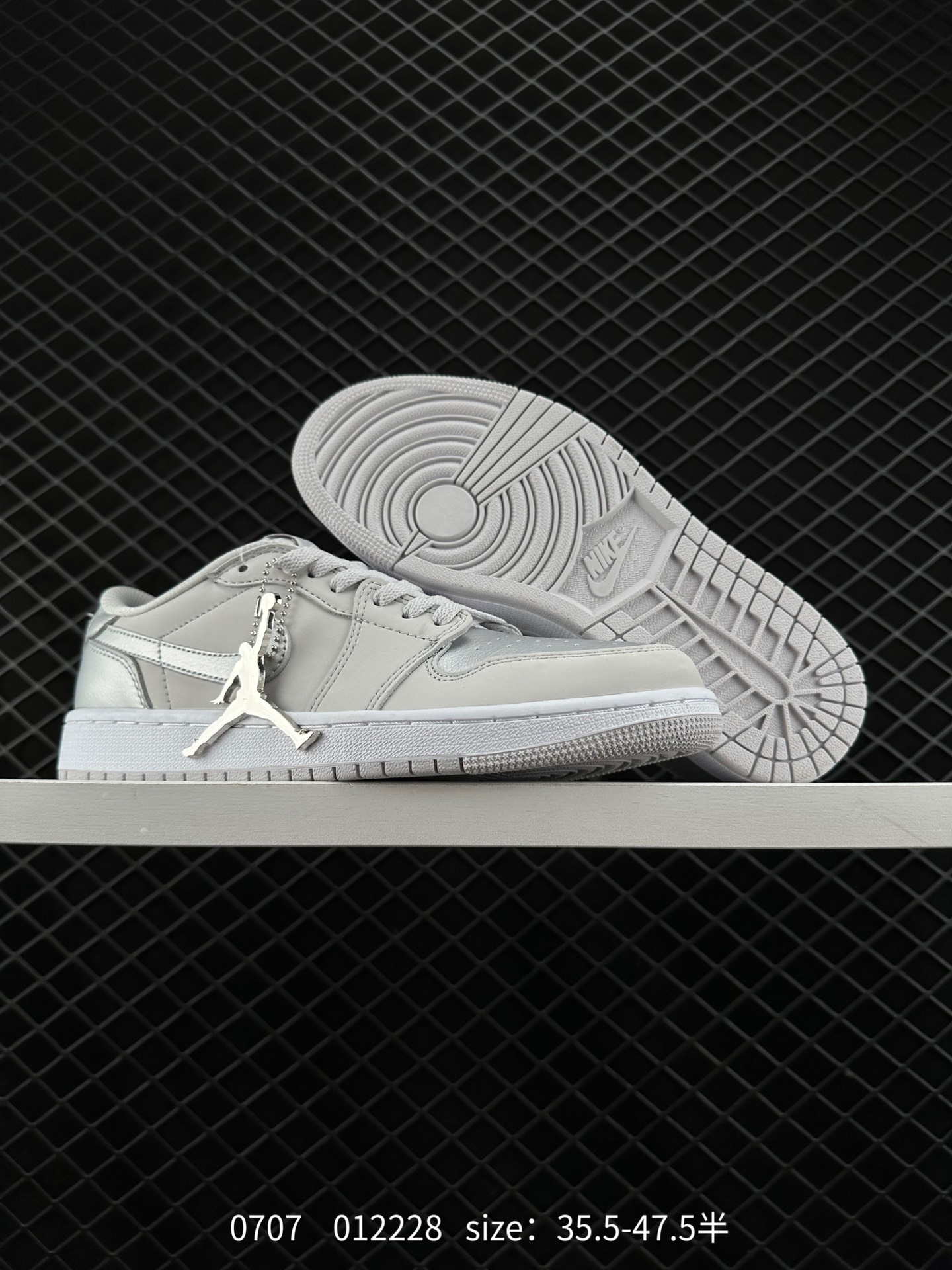 Air Jordan 1 Low AJ1